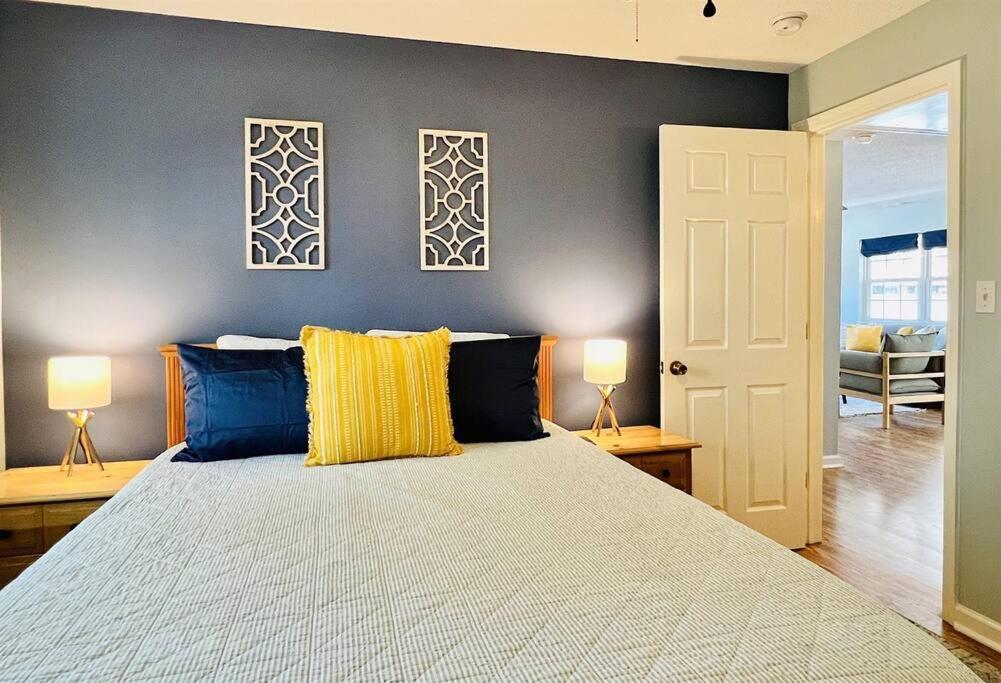 Apartment *comfy N. Myrtle House*3 New Queens*steps To The Beach*v384 Myrtle Beach