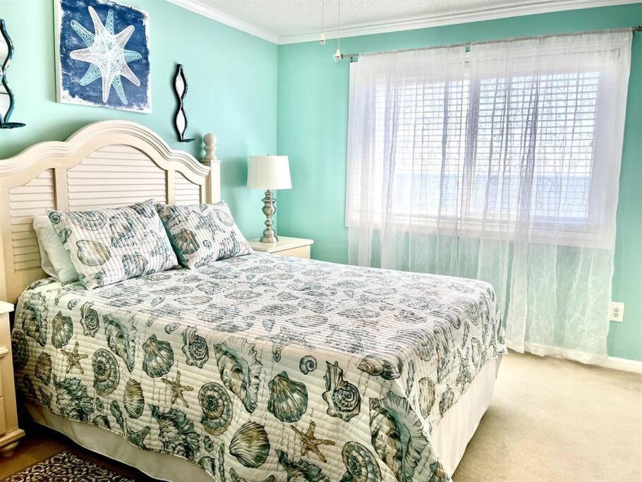 Apartment *2br Oceanfront Retreat*king Ensuite*pool*nmb Cherry Grove*pc4