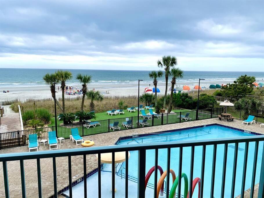 Apartment *renovated Oceanfront Condo*queen Beds*pools*hot Tubs*more*p220 Myrtle Beach