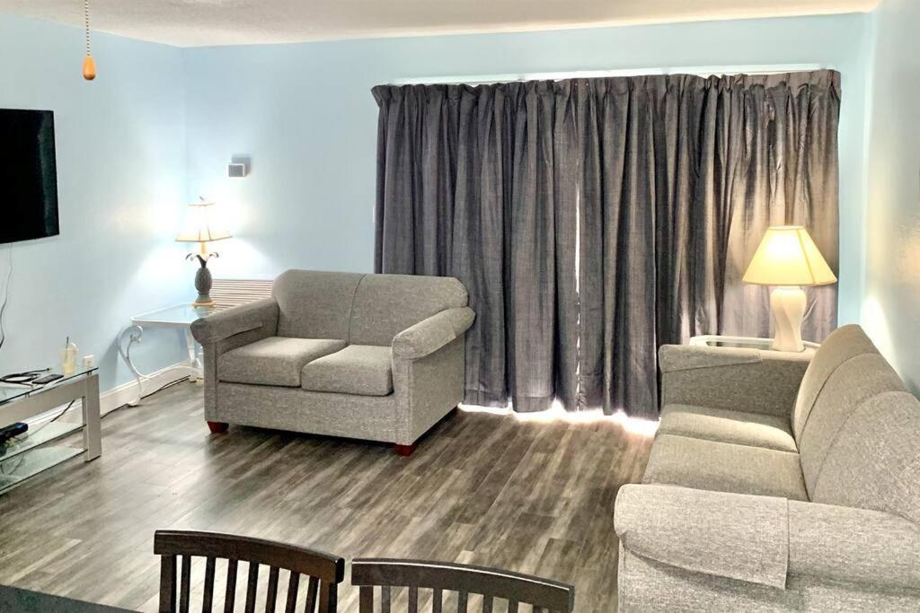 Apartment *renovated Townhouse*king Master*pool*steps To Sand*pt3
