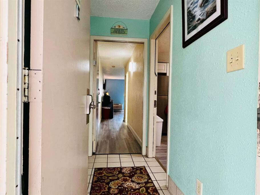 *a Family Retreat*pool*steps To The Beach*approved Dogs*d18-9 Apartment *