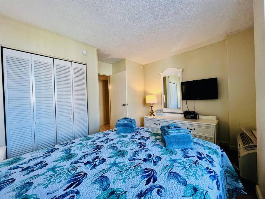 *comfy Condo*pools*hot Tubs*more*b49 Apartment *