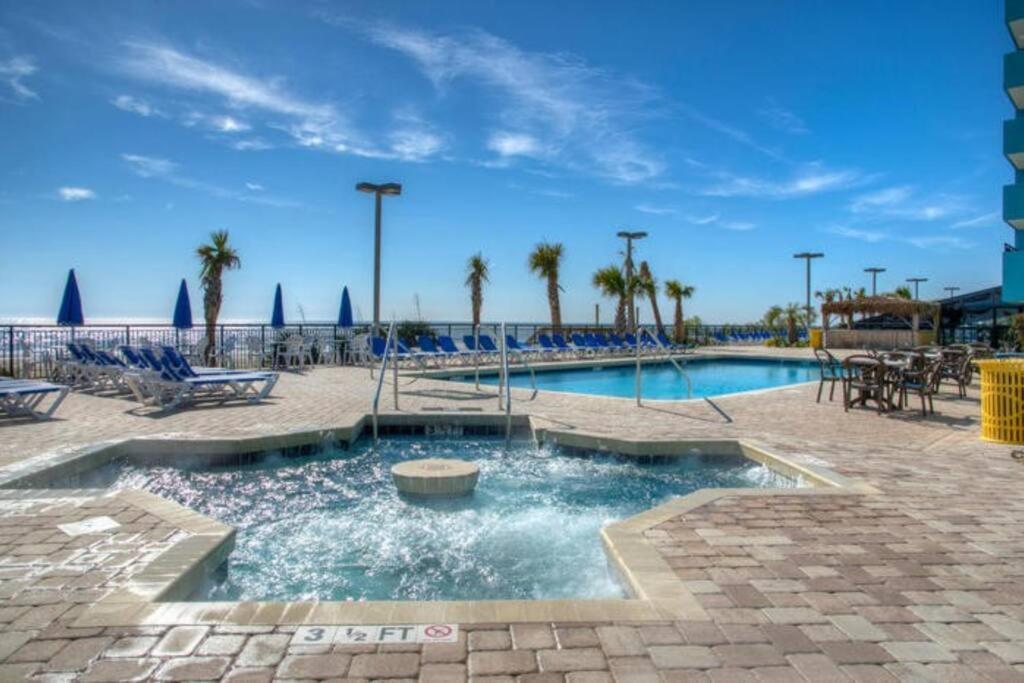 *oceanview & New* Queen Beds*pools Galore*cool Retro Vibe*m21 Myrtle Beach