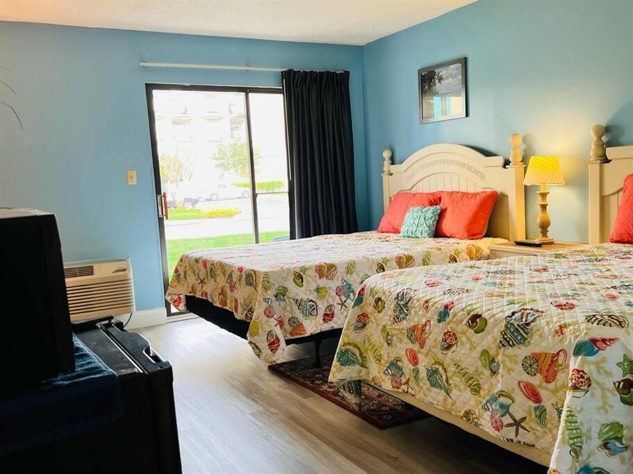 *a Family Retreat*pool*steps To The Beach*approved Dogs*d18-9