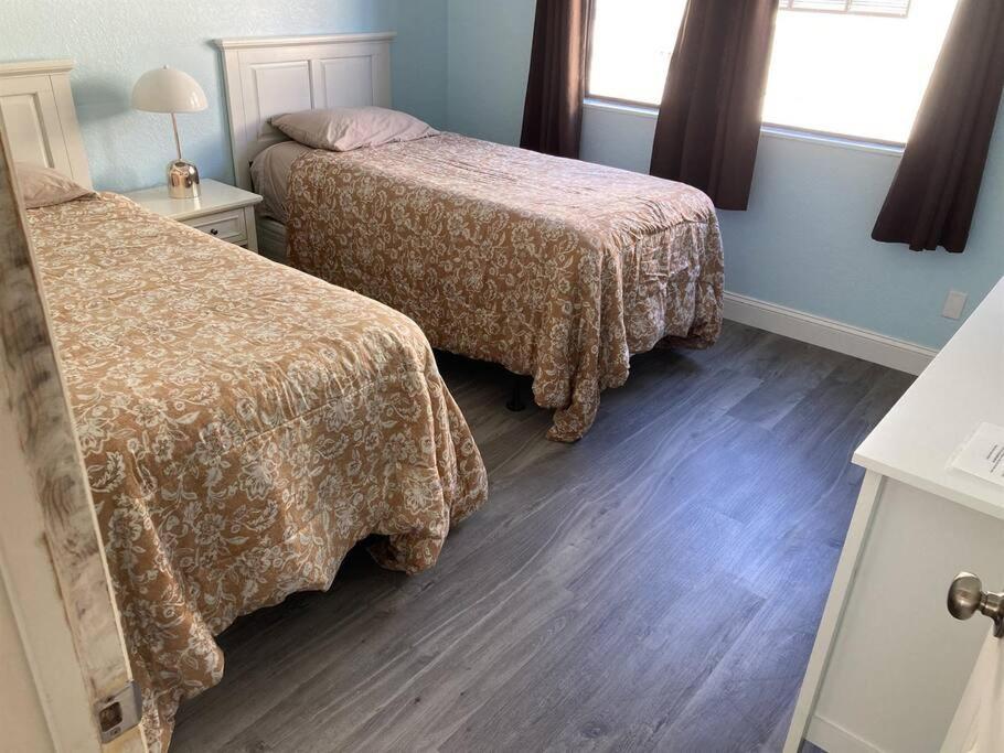 *renovated Townhouse*king Master*pool*steps To Sand*pt3 Apartment