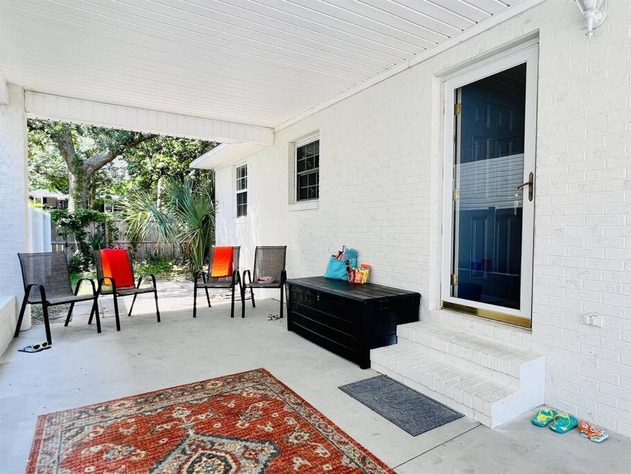 *comfy N. Myrtle House*3 New Queens*steps To The Beach*v384 Apartment