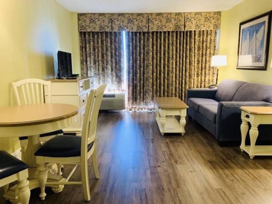 Apartment *oceanfront* Queen Beds*amenities*compass Cove*s118 Myrtle Beach