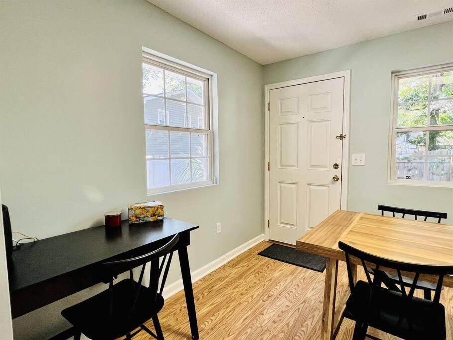 *comfy N. Myrtle House*3 New Queens*steps To The Beach*v384 Apartment Myrtle Beach