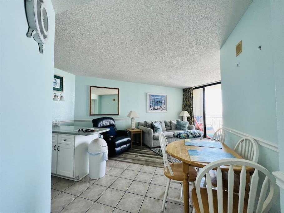 Apartment *awesome View*peaceful Section*pools*hot Tub*t113 Myrtle Beach