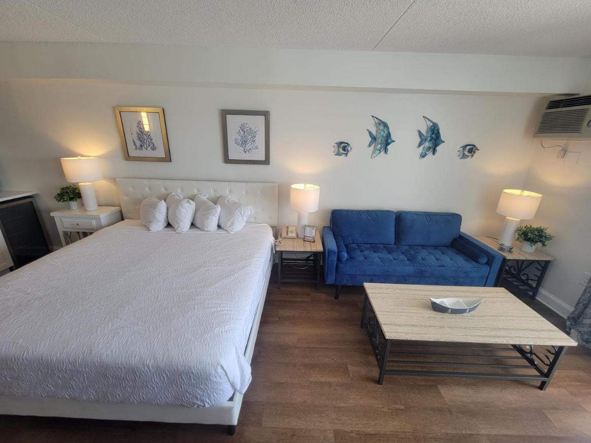 Holiday home Beautifully Updated Ocean Front King Suite! Sea Mist 20806 - Perfect For 2-4 Guests!