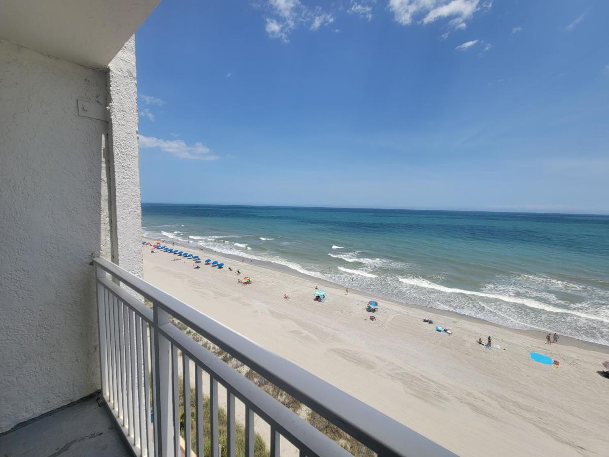Beautifully Updated Ocean Front King Suite! Sea Mist 20806 - Perfect For 2-4 Guests! Holiday home *