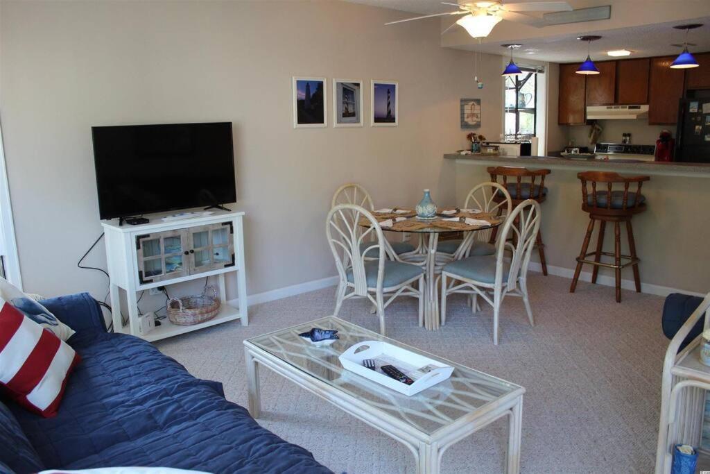 Apartment 2br Shore Dr Area: Queen: Pool: Grill: Beach: Ocean Annie's: M28 Myrtle Beach