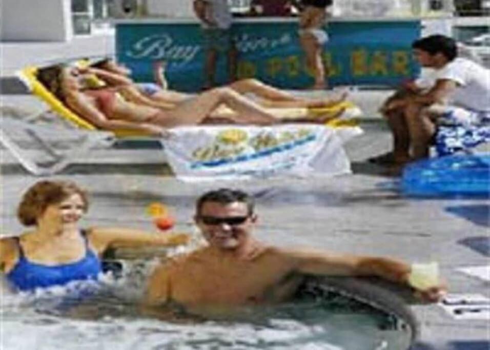 Apartment *wonderful Amenities*queen Beds * Pools & More*c50 Myrtle Beach
