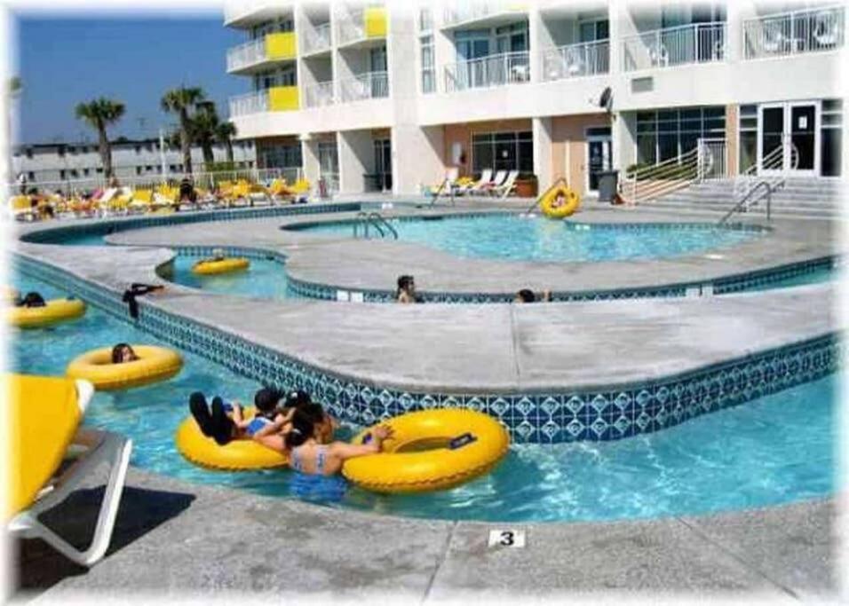 *wonderful Amenities*queen Beds * Pools & More*c50 Apartment