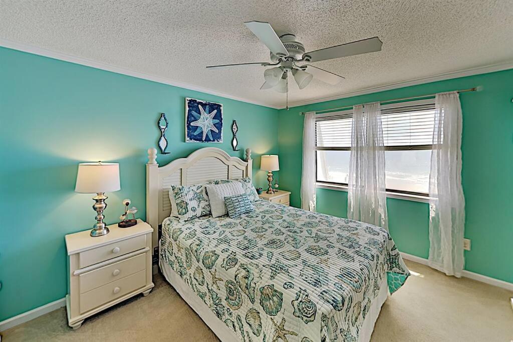 *2br Oceanfront Retreat*king Ensuite*pool*nmb Cherry Grove*pc4 Apartment