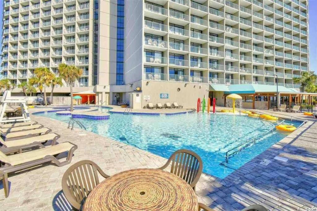 Apartment *renovated Oceanfront Condo*queen Beds*pools*hot Tubs*more*p220