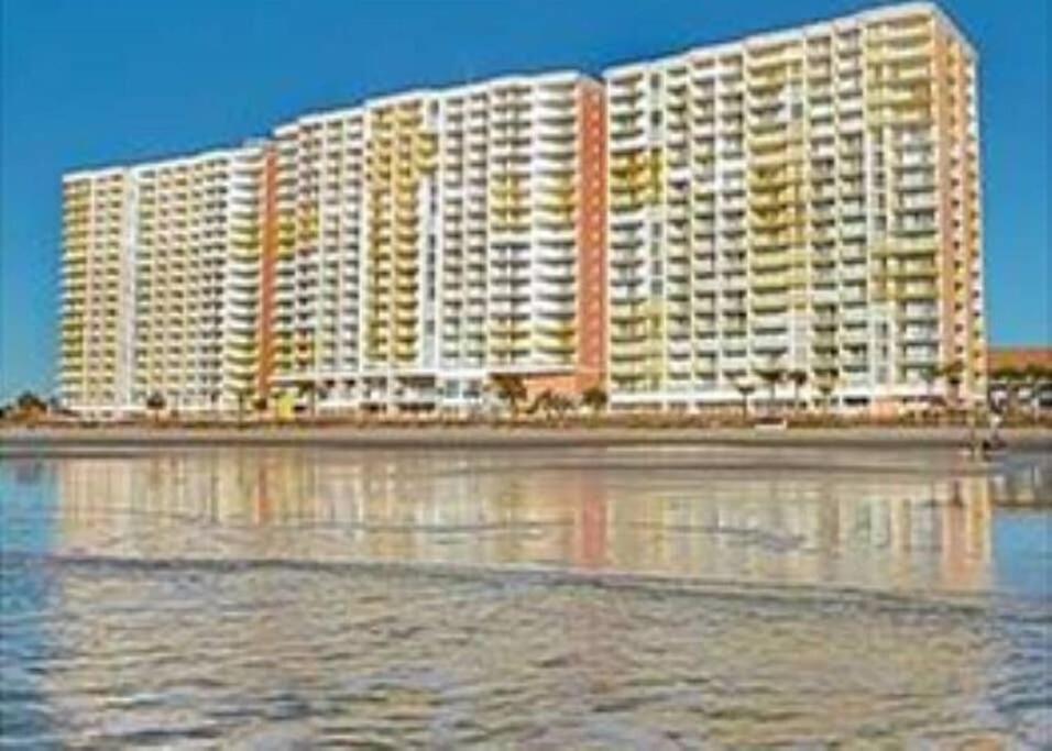 *wonderful Amenities*queen Beds * Pools & More*c50 Apartment