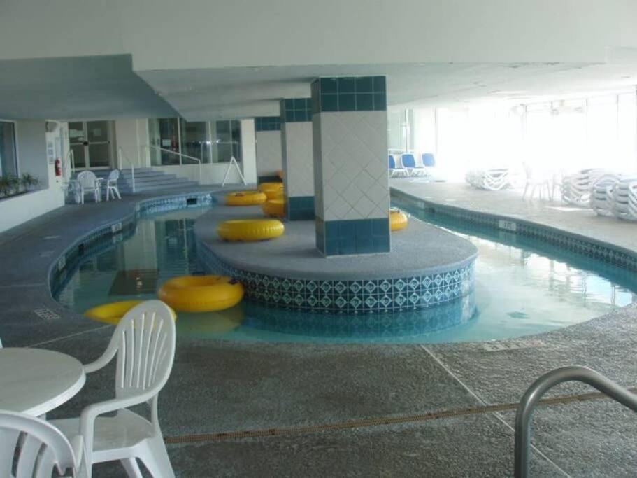 *wonderful Amenities*queen Beds * Pools & More*c50 Apartment