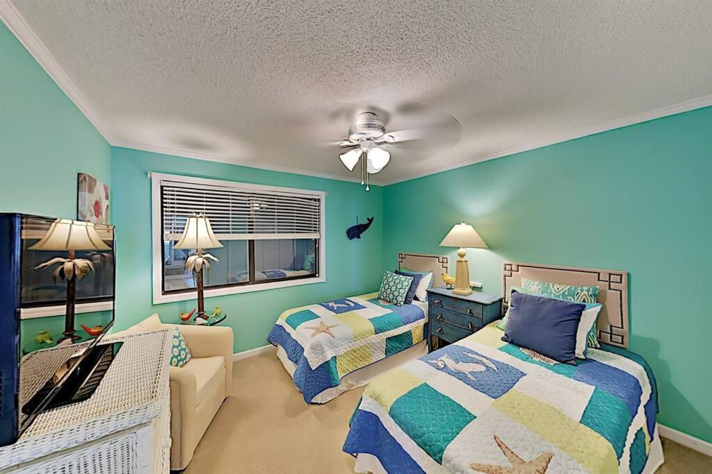 *2br Oceanfront Retreat*king Ensuite*pool*nmb Cherry Grove*pc4 * Myrtle Beach