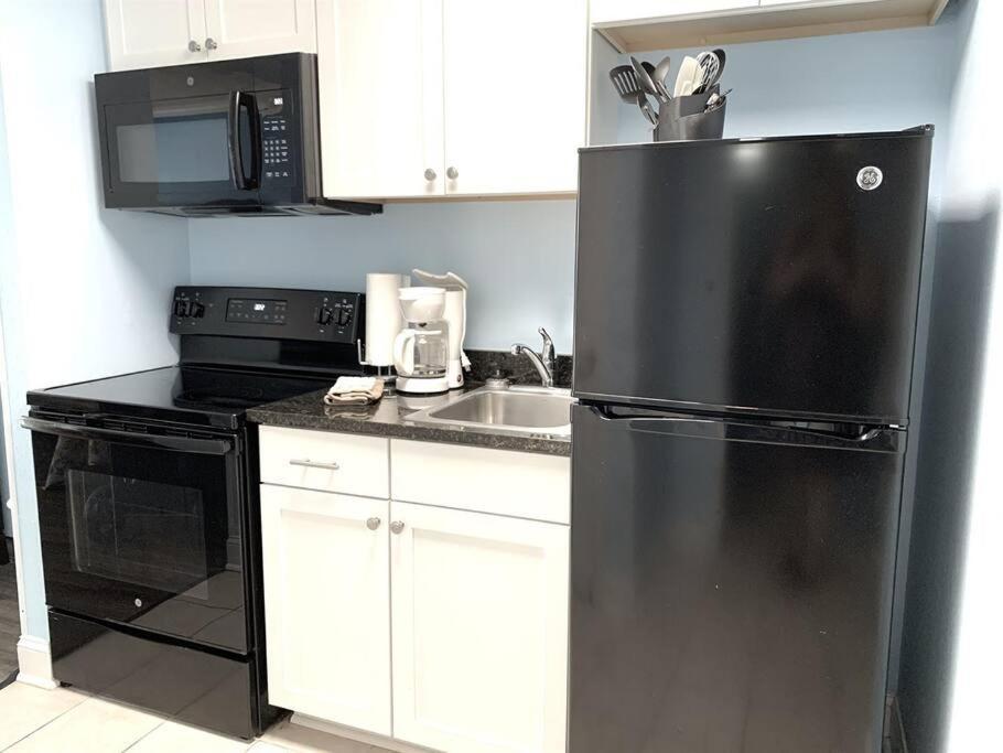 Apartment *incredible Sunsets* King Bed *great Pools, Hot Tubs+++*m23