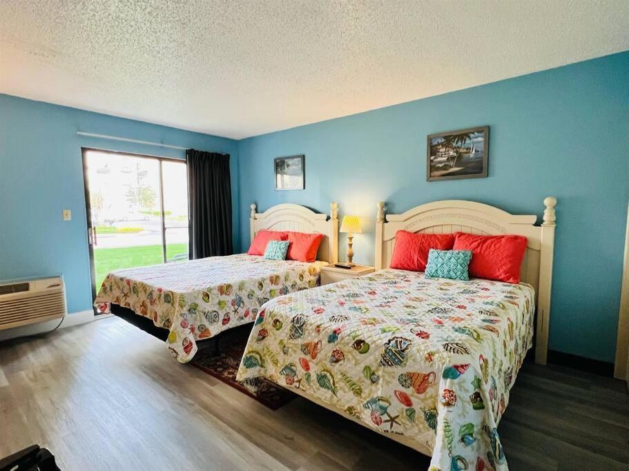 *a Family Retreat*pool*steps To The Beach*approved Dogs*d18-9 Apartment *