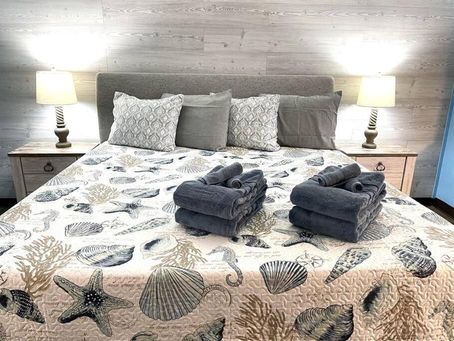 Apartment *beachy Ocean View Studio* King Bed*great Pools, Hot Tubs*s43