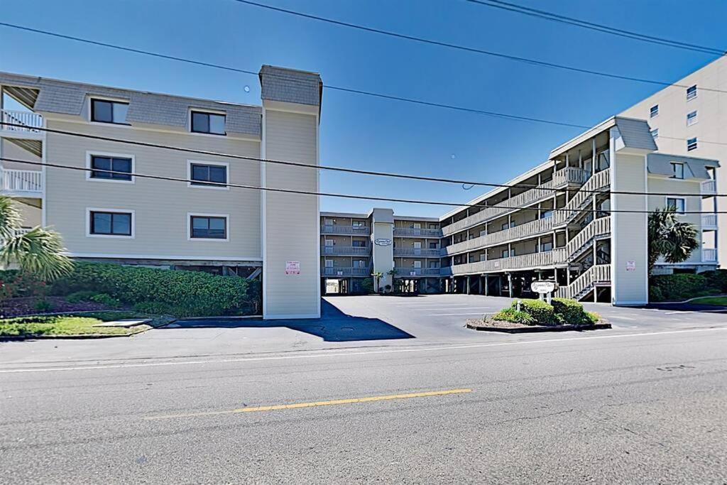 *2br Oceanfront Retreat*king Ensuite*pool*nmb Cherry Grove*pc4 Apartment Myrtle Beach
