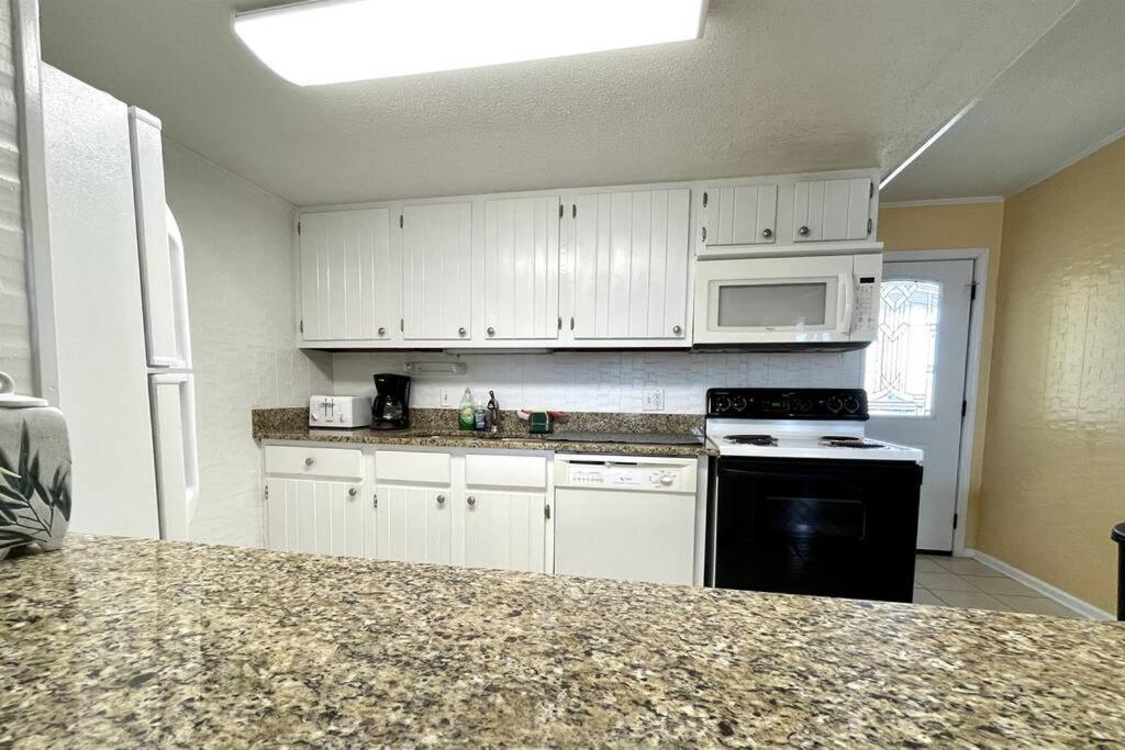 *oceanfront House On The Sand*6 Kings*12br, 12ba*private Hot Tub*sleep 36*pgp Apartment *