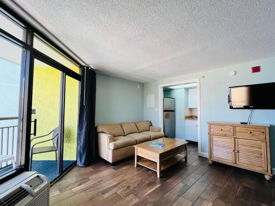 *ocean View Beauty*king Bed*rooftop Pool*beach*hot Tubs*m123 Apartment Myrtle Beach