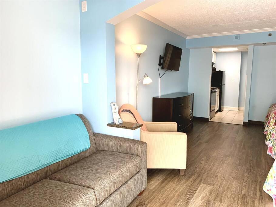 *incredible Sunsets* King Bed *great Pools, Hot Tubs+++*m23 * Myrtle Beach