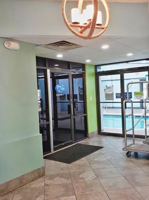 *comfy Condo*pools*hot Tubs*more*b49 Myrtle Beach