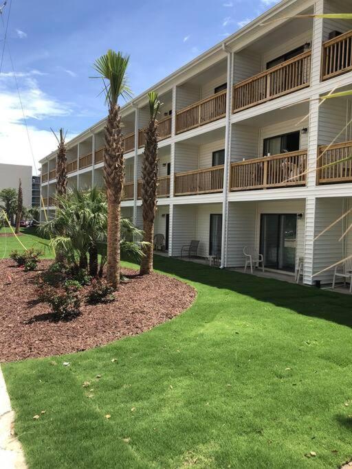 *a Family Retreat*pool*steps To The Beach*approved Dogs*d18-9 *