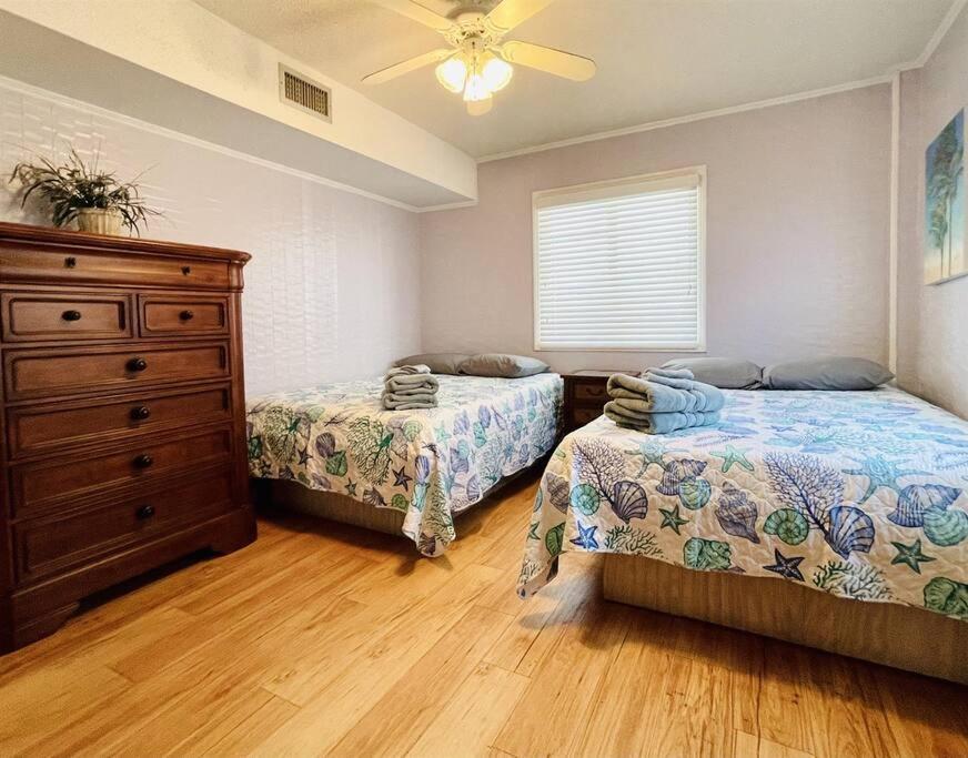 *oceanfront House On The Sand*6 Kings*12br, 12ba*private Hot Tub*sleep 36*pgp Apartment *