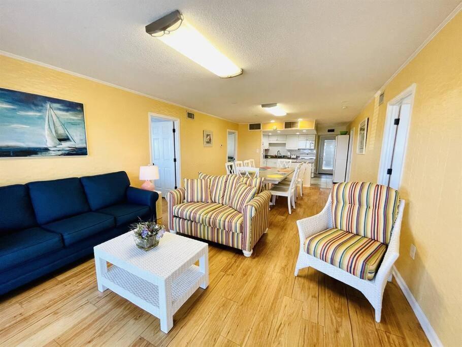 *oceanfront House On The Sand*6 Kings*12br, 12ba*private Hot Tub*sleep 36*pgp Apartment *