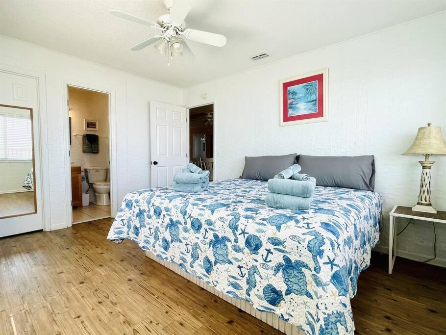 *oceanfront House On The Sand*6 Kings*12br, 12ba*private Hot Tub*sleep 36*pgp Myrtle Beach