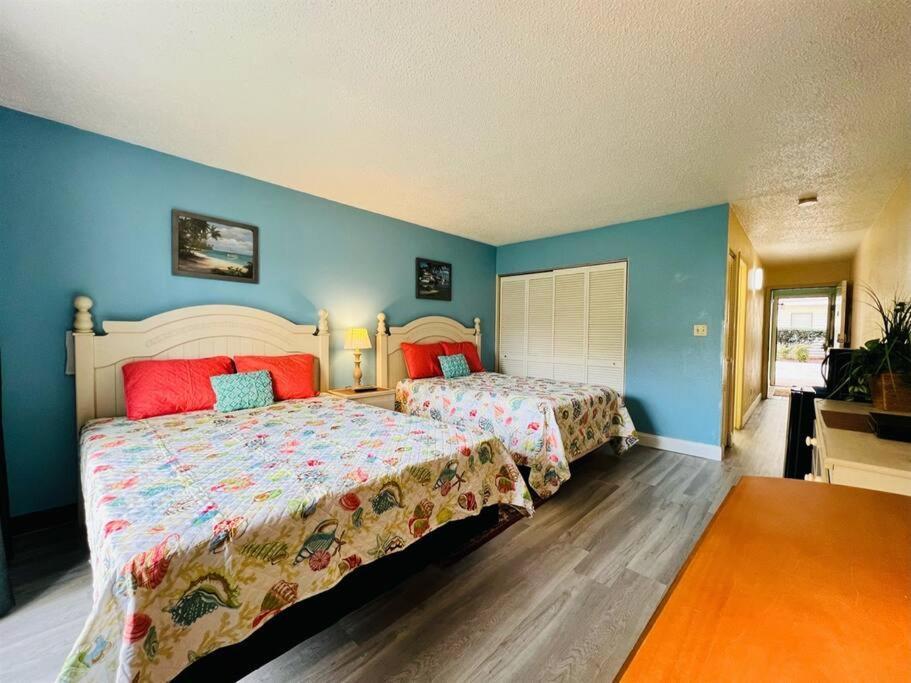 *a Family Retreat*pool*steps To The Beach*approved Dogs*d18-9 Apartment Myrtle Beach