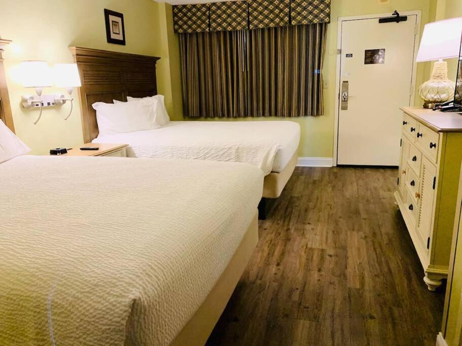 Apartment *oceanfront* Queen Beds*amenities*compass Cove*s118 Myrtle Beach