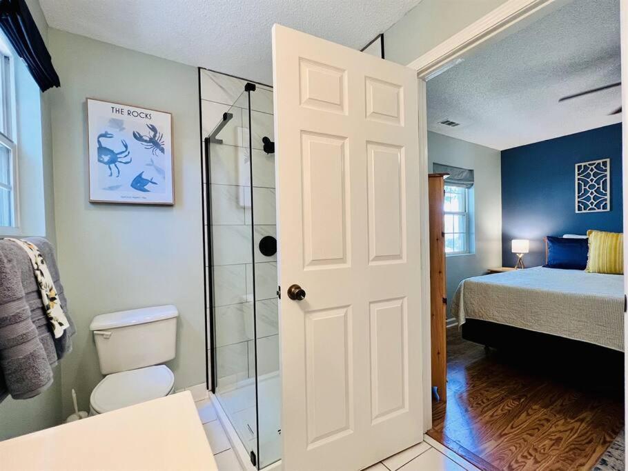 Apartment *comfy N. Myrtle House*3 New Queens*steps To The Beach*v384 Myrtle Beach