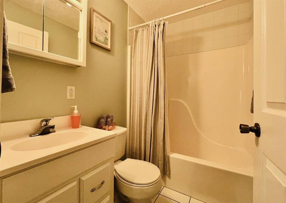 Apartment *comfy N. Myrtle House*3 New Queens*steps To The Beach*v384 Myrtle Beach