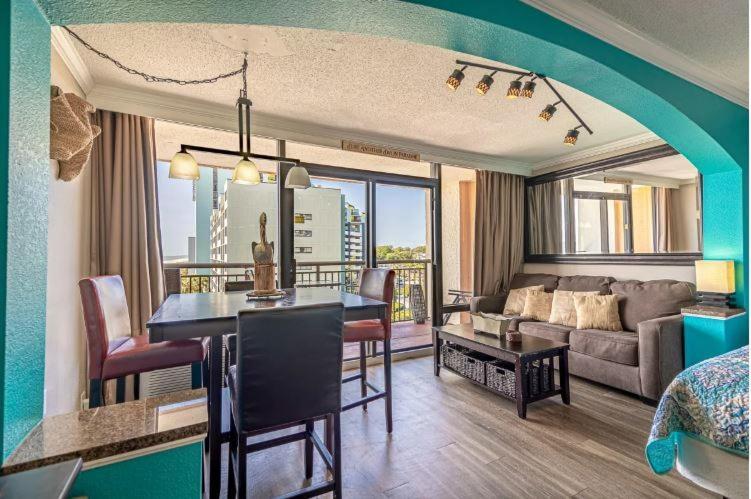 Ocean View Double Queen Suite! - Caravelle 508 - Sleeps 4 Guests! *