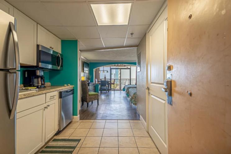 Ocean View Double Queen Suite! - Caravelle 508 - Sleeps 4 Guests! Holiday home