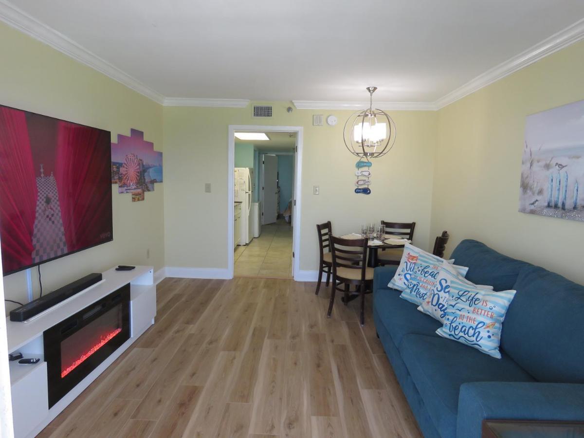 Holiday home 2 Story Direct Oceanfront Penthouse- Sandy 1116- Sleeps 6! Myrtle Beach