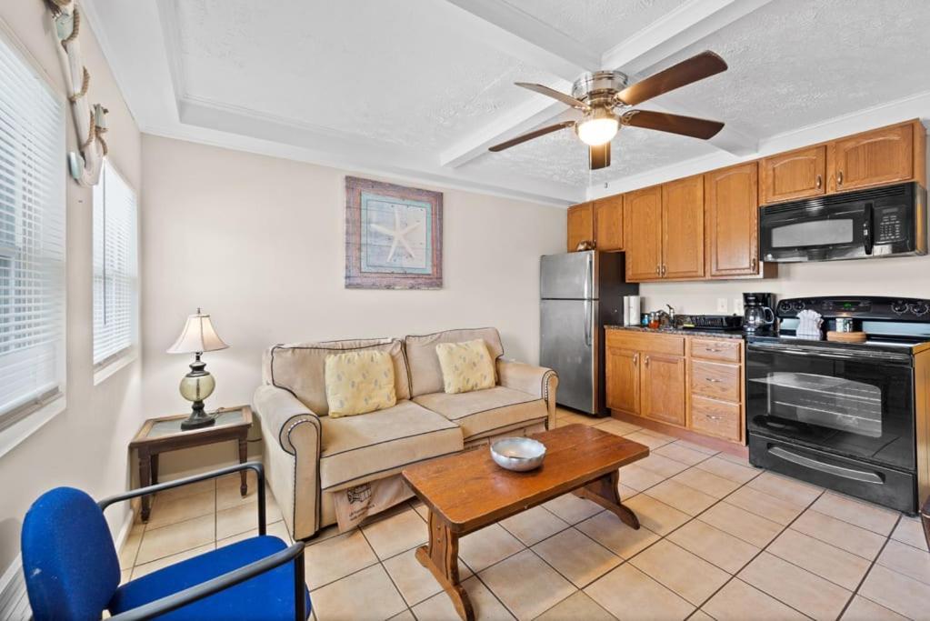 Apartment Comfy 1Br By The Beach With Pool & Parking *