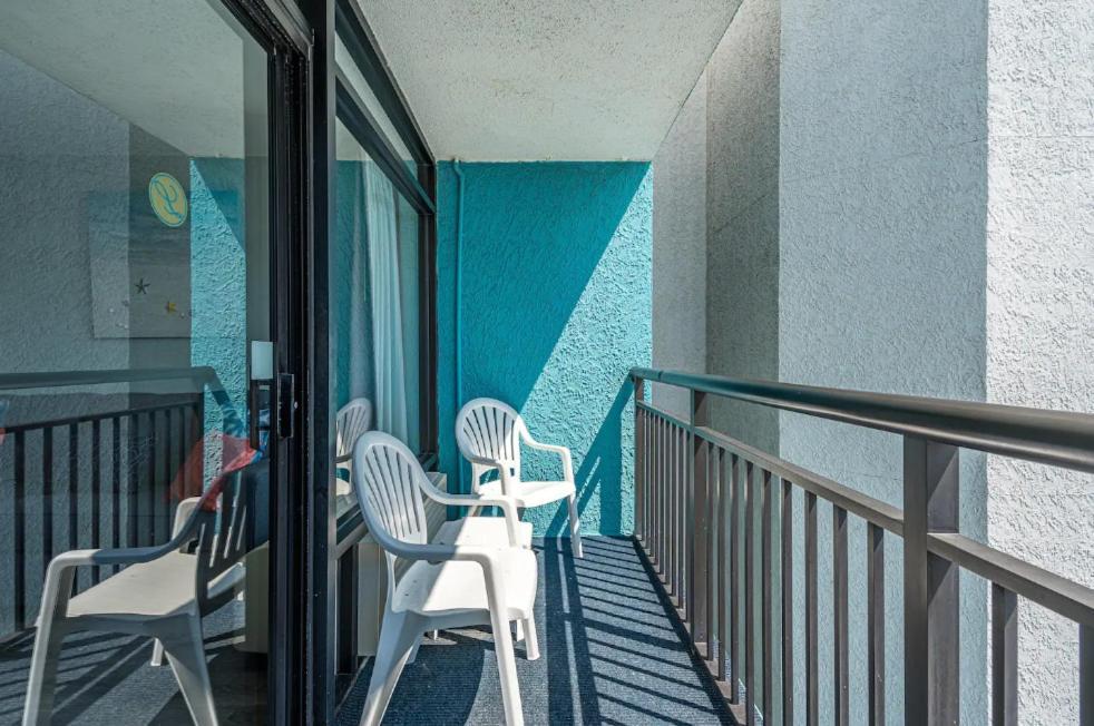 Landmark 1420 - Updated King Suite! Perfect For 2-4 People! * Myrtle Beach