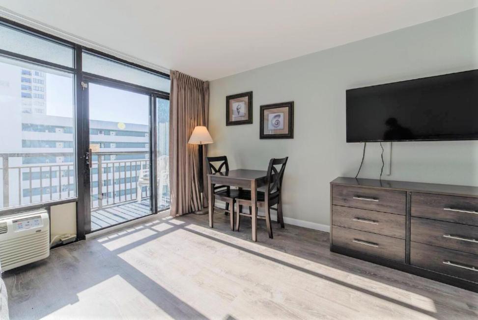 Holiday home Landmark 1420 - Updated King Suite! Perfect For 2-4 People! Myrtle Beach