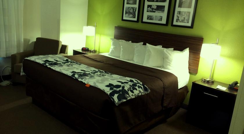 Hotel Sleep Near Outlets 2*