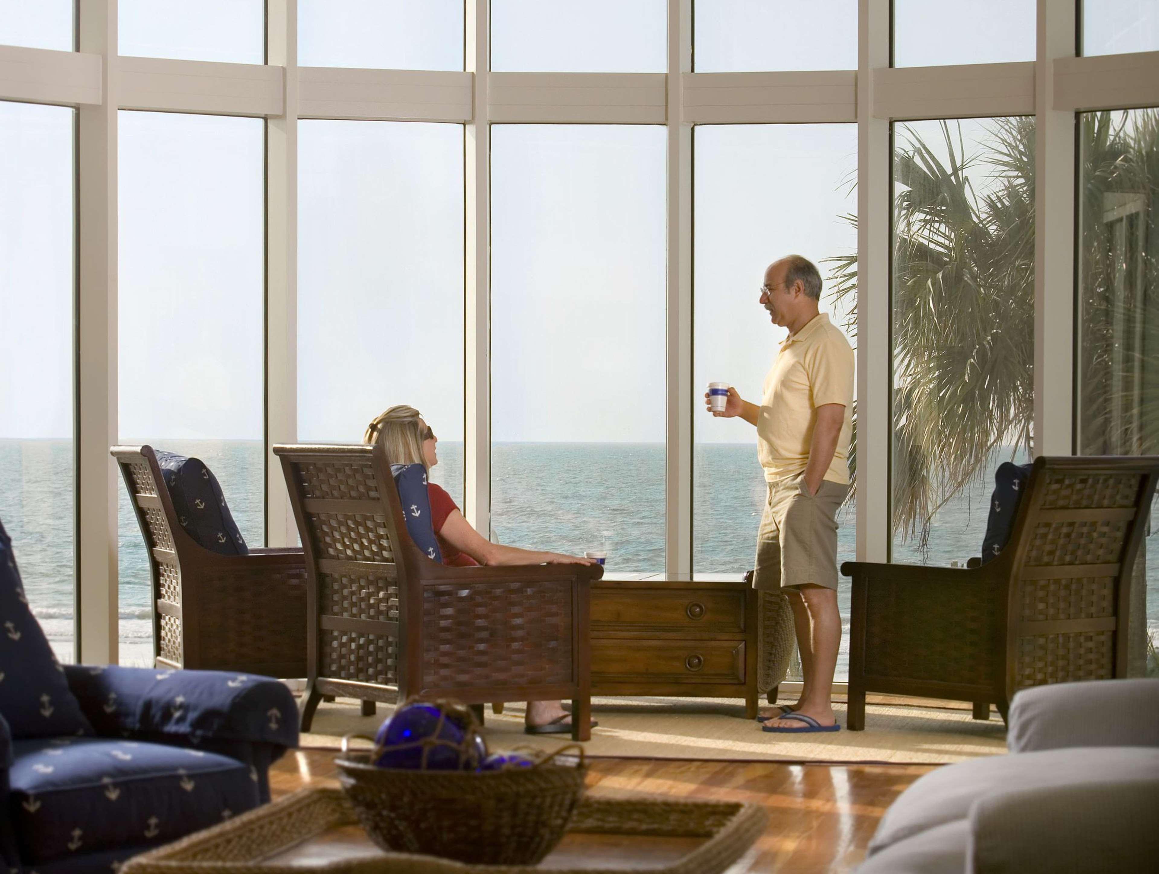 Hampton & Oceanfront Hotel