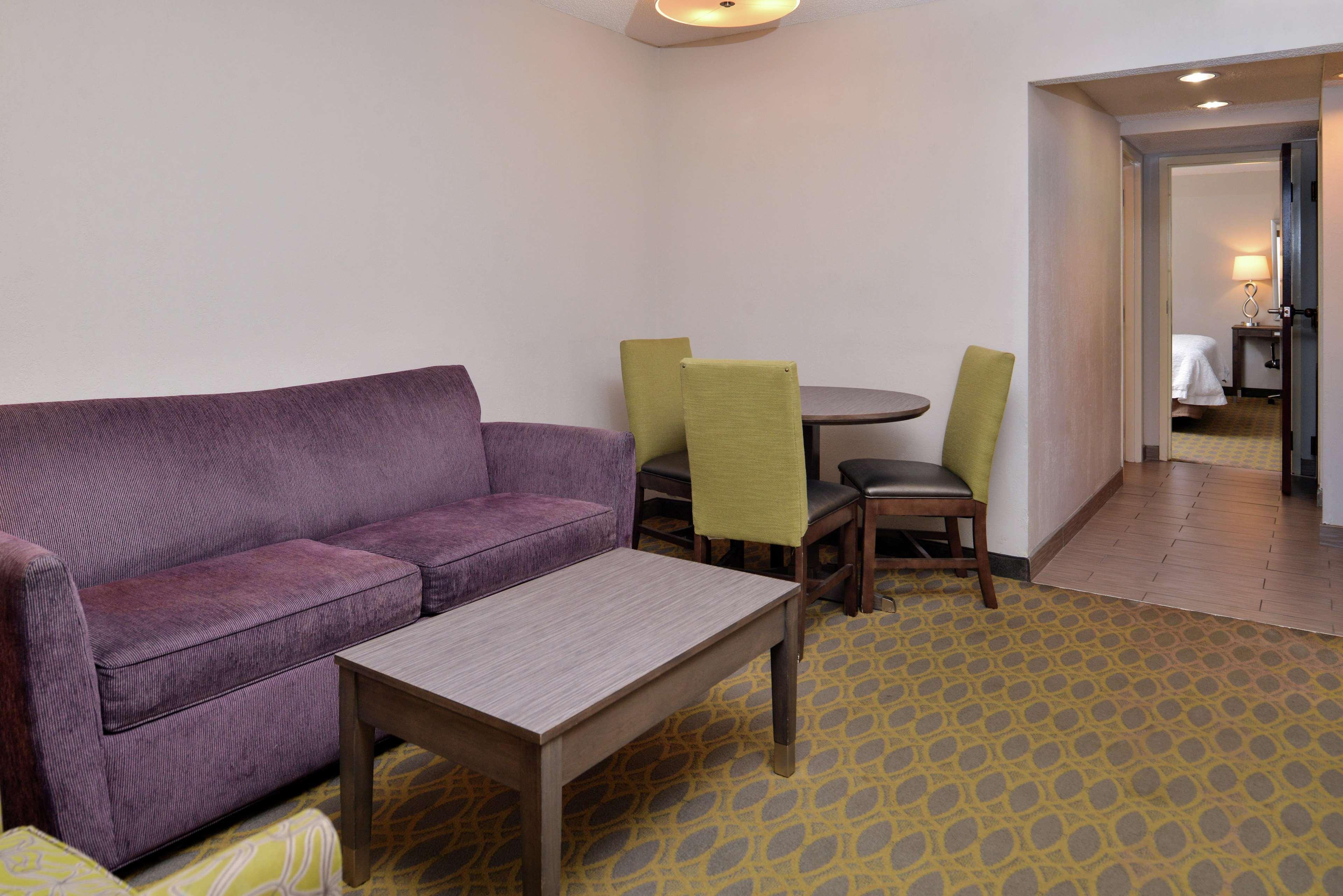 Hotel Hampton Northwood 3*