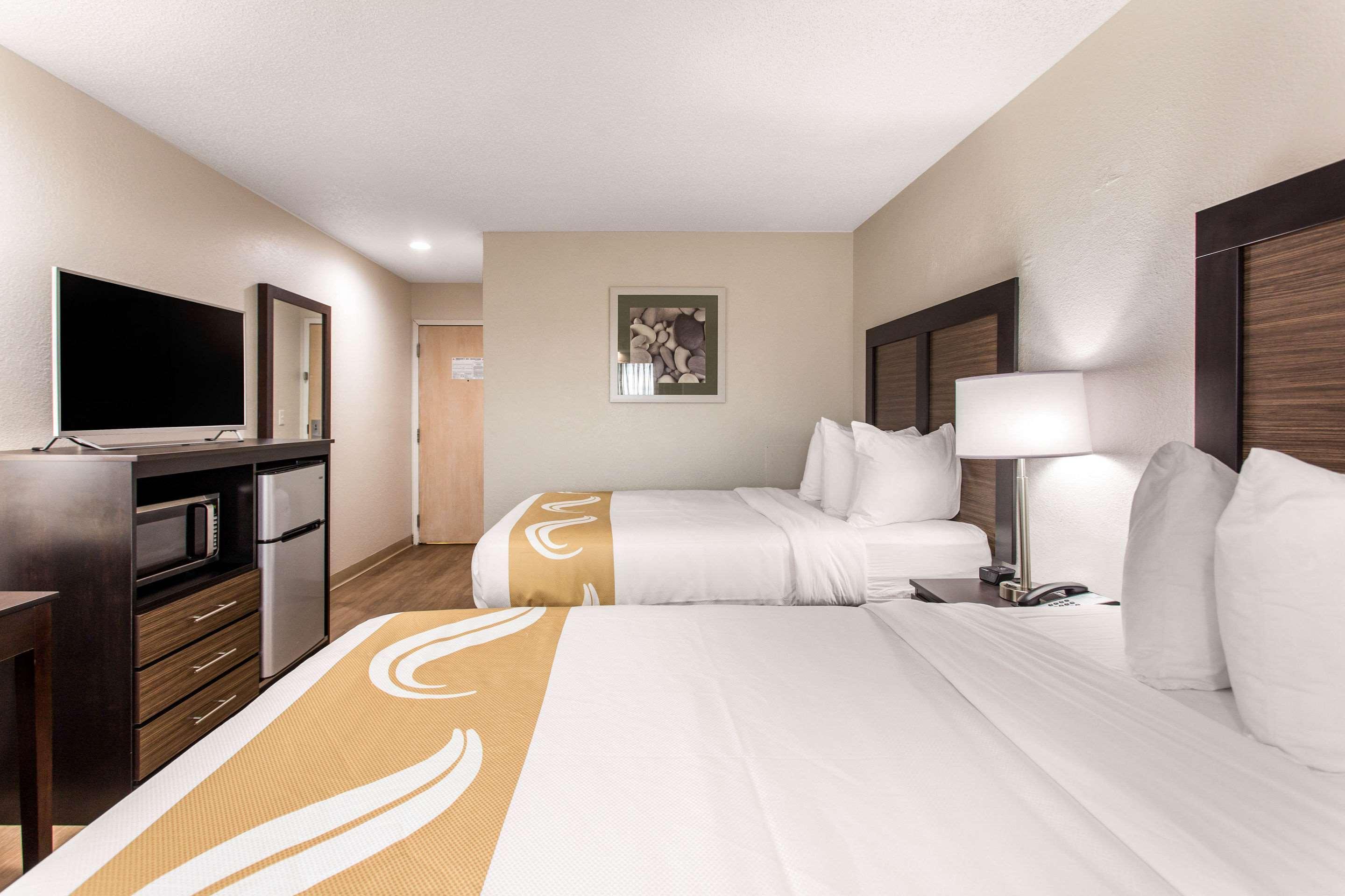 Quality And Hotel 2*