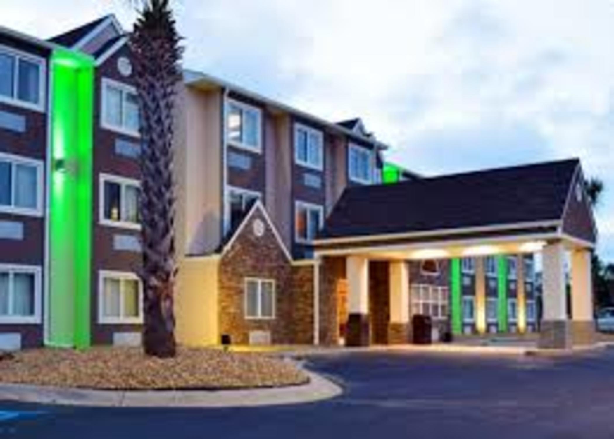 Hotel Quality And 2*